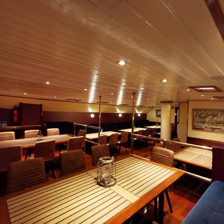B&B Sailing Ship Summertimeカンペン エクステリア 写真